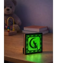 Tasarım Ay Işığı ve Peri Temalı Dekoratif LED Gece Lambası – 14x14 cm (Orman Yeşili)