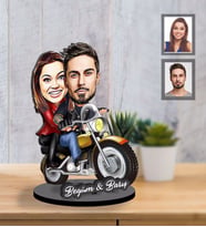 Kişiye Özel Motorcu Sevgili Karikatürlü İki Katmanlı Ahşap Biblo Model 1