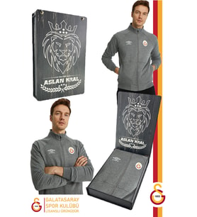 Galatasaray Orijinal Lisanslı Dik Yaka Fermuarlı Gri Sweat Hediyelik Ahşap Kutulu