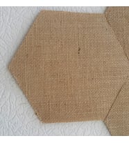 JÜT KUMAŞ KAPLI ALTIGEN  LEVHA ARKASI YAPIŞKANLI 5 Lİ SET 18,5 cm x 21,5 cm