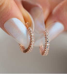 925 Ayar Gümüş Rose Kaplama Zikron Taşlı 15 Mm Halka Küpe