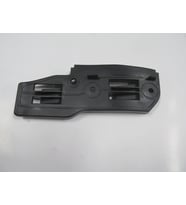 Volkswagen Passat B5 01/05 Ön Tampon Bağlantı Braketi· Sağ Plasti·k