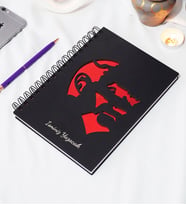 Kişiye Özel Mustafa Kemal Atatürk Desenli Ahşap Kapaklı Defter - Ajanda - İsme Özel - A5 60 Yaprak (120 SAYFA) Hediyelik (Kırmızı)