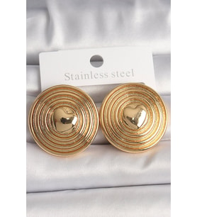 Pirinç Gold Renk Kalp İşlemeli Daire Plaka Model Kadın Küpe - TJ-BKP10155
