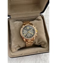 Zarif Kadınların Tercihi:Taşlı  Casual Kol Saati İndirimli Kampanyalı Avantajlı Kuponlu Ucuz Kişiye Tarz Şık Bileklik Set Tasarım Premium Unisex Vintage Çelik Metal Genç Lüks Moda Trend Su Geçirmez Dayanıklı SevgiliEşÇift