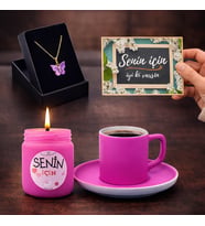 Pembe Kahve Fincanı, Kokulu Mum, Kelebek Kolye Premium Hediye Seti