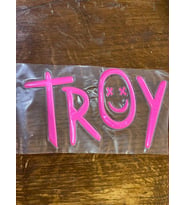 18X9 CM ÜTÜ İLE YAPIŞAN KABARTMA PEMBE BASKI TROY YAZILI APLİKE BASKI TİŞÖRT BASKI HOBİ