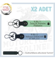 Yol Tutkunu İçin, İsim Plaka ve B Rh (-) Kan Grubu Kişiselleştirilmiş x2 Anahtarlık, Yeşil-Mavi-Laci (Çok Renkli)