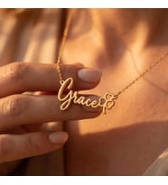 Kişiye Özel 925 Ayar Gümüş Şık Yonca Detaylı İsim Kolye (Gold)
