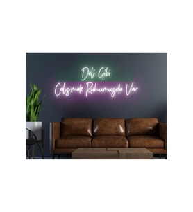 Deli Gibi Çalışmak Ruhumuzda Var Yazılı Neon Tabela
