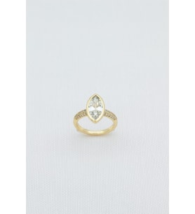 STİL İNCİSİ/XUPING JEWELRY MARKİZ KESİM ZİRKON TAŞLI YÜZÜK