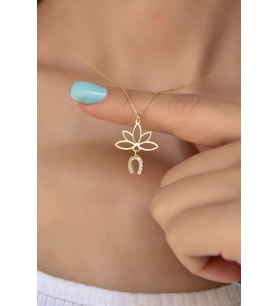 Gümüş Altın Kaplama Taşlı Nal Lotus Çiçeği Kolye 925 Ayar