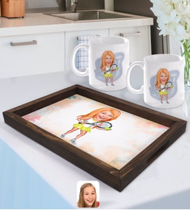 BK Gift Kişiye Özel Kadın Tenis Oyuncusu Karikatürlü Doğal Ahşap Tepsi ve 2’li Kupa Bardak Seti-2
