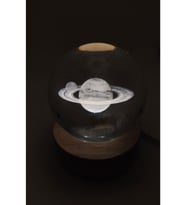 3d Satürn Işıklı Cam Küre Usb Kablolu Anahtarlı Ahşap Zeminli