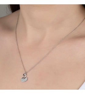 Swarovski Taşlı Gümüş Kuğu Bayan Kolye