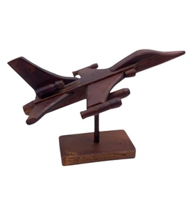 Dekoratif Ahşap F-16 Uçak Savaş Uçağı Kaideli Model F16 20x28cm