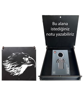 Beşiktaş Lisanslı Siyah Beyaz Çubuklu Forma Anahtarlık Kartal Ahşap Kutulu