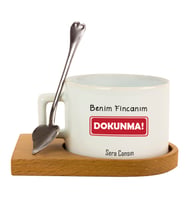 İsme Özel Ahşap Tepsili Kahve Çay Fincanı Seti - Benim Fincanım Dokunmayın Temalı (Beyaz)