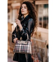 Maya Bags Kadın Bej Burberry Desenli El ve Omuz Çantası