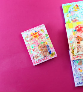 Capybara Temalı Mini Oyun Kapaklı Defter (Pembe)