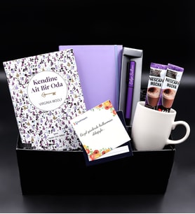 Kendine Ait Bir Oda Kitabı & Mor Defter & Mor Roller Kalem & Beyaz Kupa & 2'li Nescafe Mocha Hediye Seti