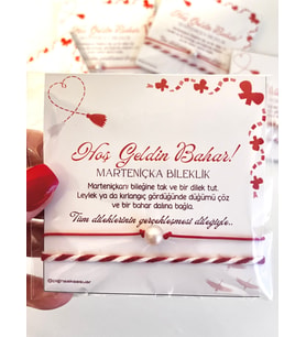 El Yapımı Marteniçka ve İncili Kırmızı Bileklik Seti – Geleneksel Bahar Şansı & Dilek Bilekliği