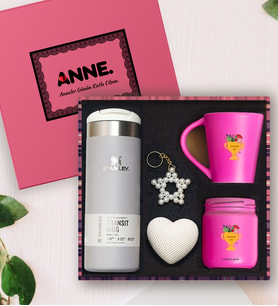 Anneler Gününe Özel Premium Hediye Seti – Stanley Termos, Kupa, Mum ve Özel Kutu