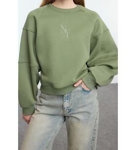 Tarz Regular Bisiklet Yaka Düşük Kol Crop Fit Nakışlı Kalın İçi Polarlı Örme Sweatshirt