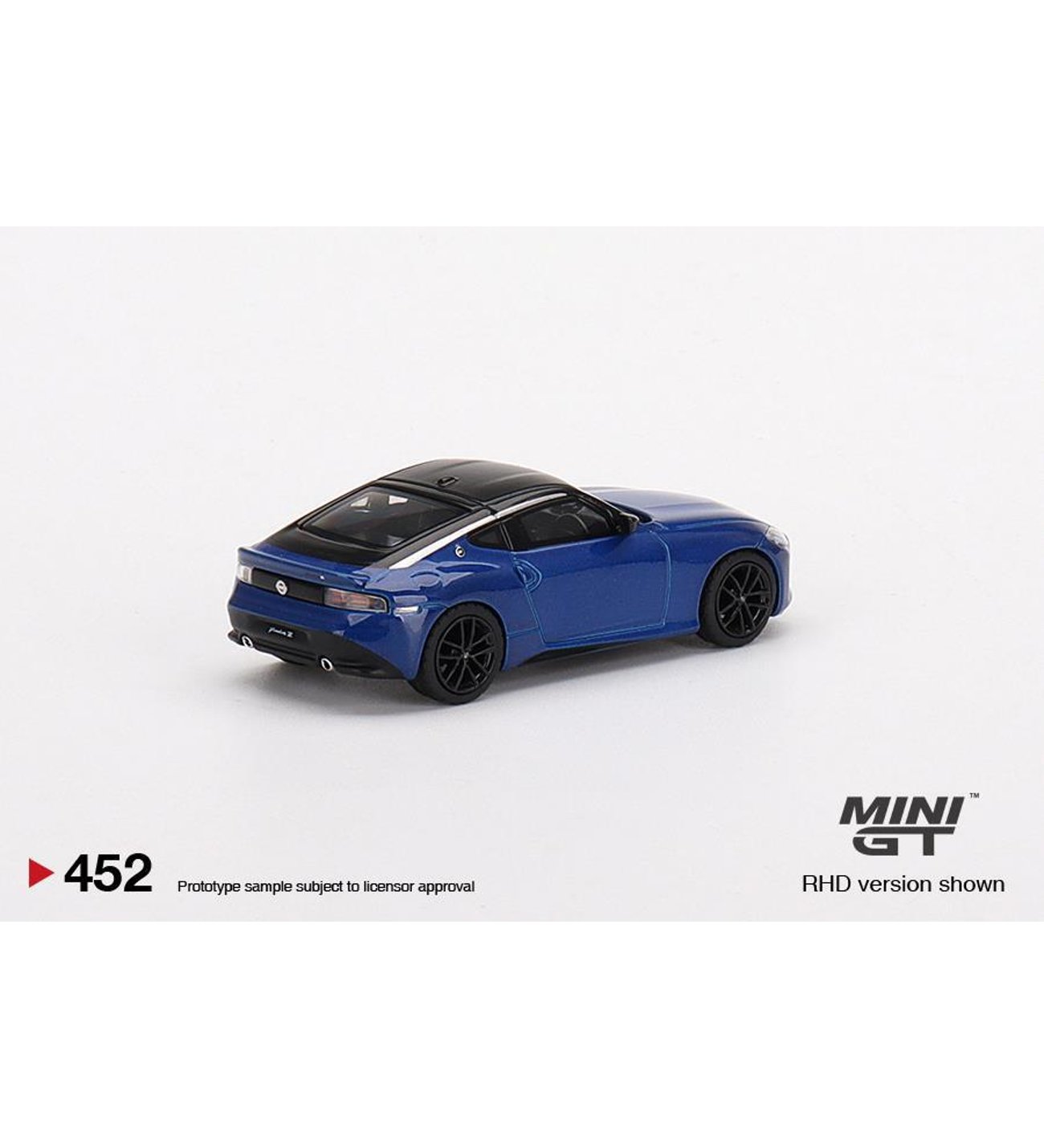 mini-gt-nissan-fairlady-z-