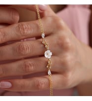 925 Ayar Gümüş Gold Kaplama Bahar Işıltılı Manolya Çiçeği Bileklik