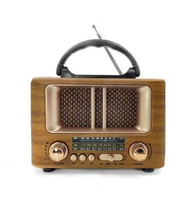 Küçük Mini Boy Retro Ahşap Tasarım Bluetooth Hoparlörlü Radyo – FM/AM Destekli, Şarjlı ve Taşınabilir Radyo NS-8108 (5668)