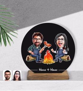 BK Gift Kişiye Özel Sevgililer Karikatürlü Yuvarlak Ahşap Biblo-95