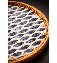 2'Lİ RATTAN SEDEFLİ TEPSİ-ÖZEL GÜN,SUNUM,HEDİYE,ÇEYİZ,EV,OFİS,ŞIK,MODERN-KÜÇÜK 29 CM BÜYÜK 35 CM ÇAP- (Siyah - Açık Krem)