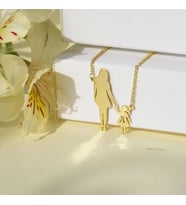Kişiye Özel 925 Ayar Gümüş Anne ve Kız Çocuk Figürlü Kolye (Gold)