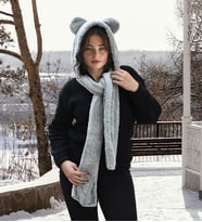 Soğuk Havalara Karşı Koruma: Kapşonlu Welsoft Peluş Bere - Atkılı - Polar Boyunluk Şalı (Gri)
