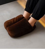 Peluş Ayak Isıtıcı Panduf – Kapalı Tasarım Termal Panduf (Kahverengi)