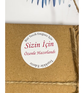 Sizin için Özenle Hazırlandı Yuvarlak Yapışkanlı Etiket 4x4 cm 106 Adet