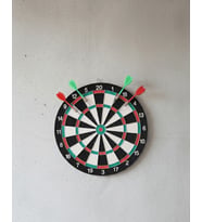 17 İnç Profesyonel Dart Tahtası Dayanıklı Yapı ve 4 Metal Dart Oku
