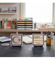 Kalıcı ve Değerli Bir Hatıra: Ay-Yıldız Tevhid Yazısı ile Meâlli Besmele İkili Obje 10x10 cm, Pudra - Yavru Ağzı