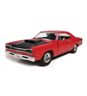 MotorMax 1969 Dodge Coronet Super Bee 1/24 Kırmızı Model Araba
