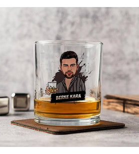 Kişiye Özel Çizgili Gömlekli Erkek Karikatürlü Viski Bardağı