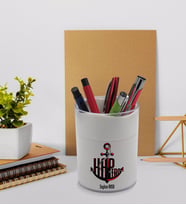BK Gift Kişiye Özel Kaptan Tasarımlı Beyaz Akrilik Kalemlik - Model 3