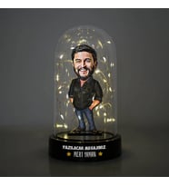 Siyah Gömlekli Adam Karikatürlü Işıklı Fanus Biblo