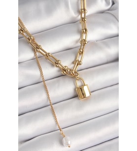 316L Çelik Gold Renk Tiffany Zincir Model Kilit Figür Sallantı İnci Detay Kadın Kolye - TJ-BKO9938