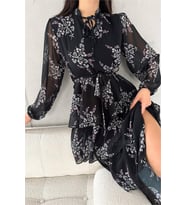 Neşeli butik kadın astarlı eteği kat kat desenli şifon elbise NBKKLF2036 (Siyah)