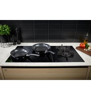 Essential Black tava seti 2 parça (Ø 24 + 28 cm), alüminyum, seramik kaplama, indüksiyon, Almanya'da üretilmiştir