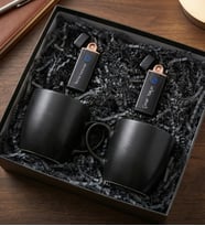 Kişiye Özel 2'li Siyah USB Çakmak & 2'li Siyah Kupa Hediye Seti