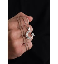 23 MM GÜMÜŞ AY YILDIZ BAYRAK ESKİTME İŞLEMELİ ERKEK KOLYE