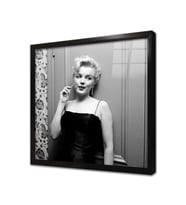 Marliyn Monroe Siyah Beyaz Çerçeveli Cam Tablo