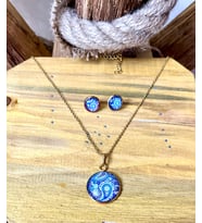 316L Çelik Otantik Figürlü Kolye Küpe Hediyelik Set (Mavi)